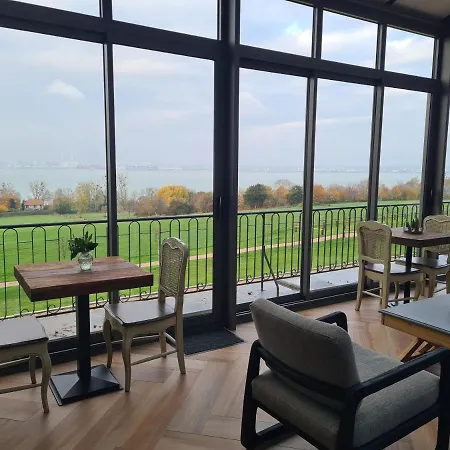 La Terrasse De L'estuaire - ゲストハウス 3*